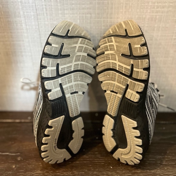 Brooks Shoes Brooks Adrenaline Gts 19 Women's Running Shoes - Size 8 - Picture 3 of 8